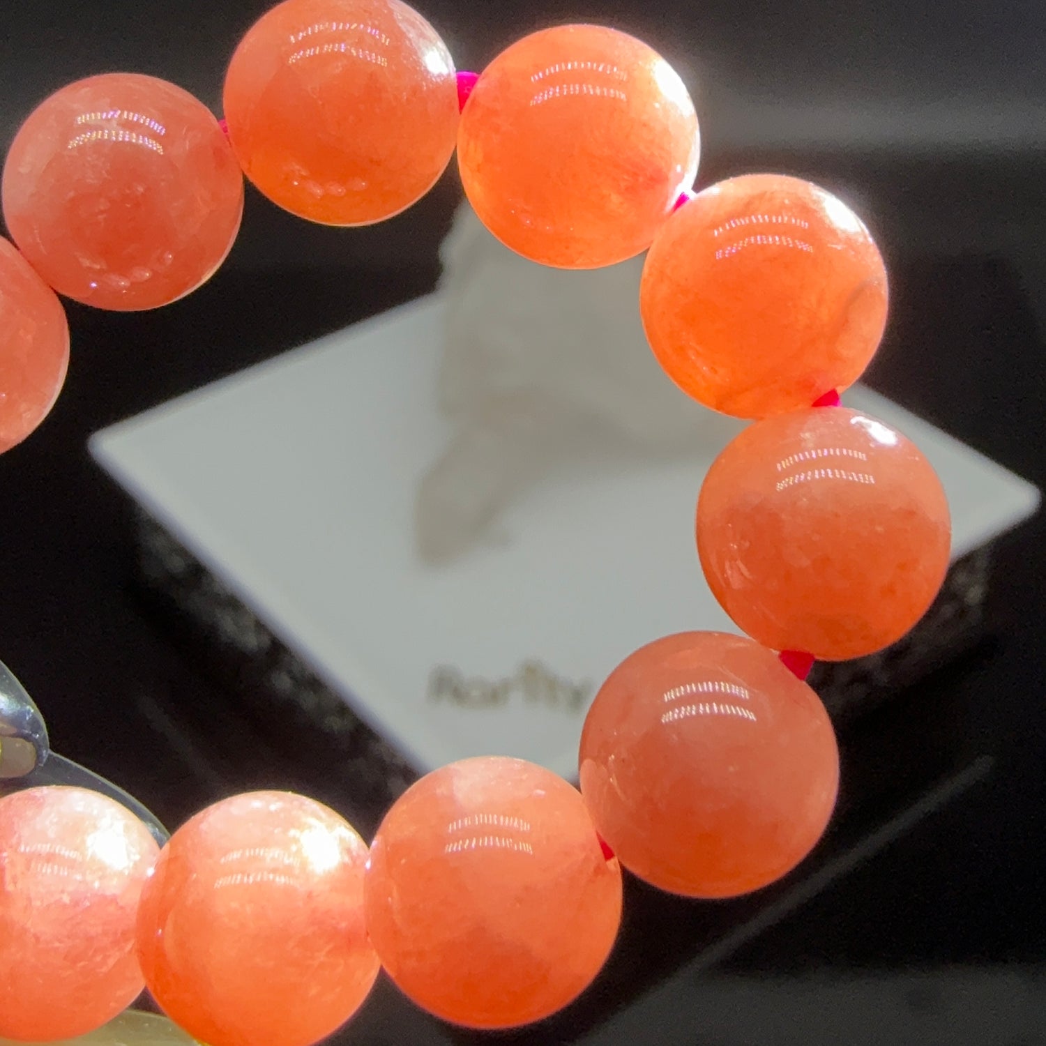 紅紋石 Rhodochrosite